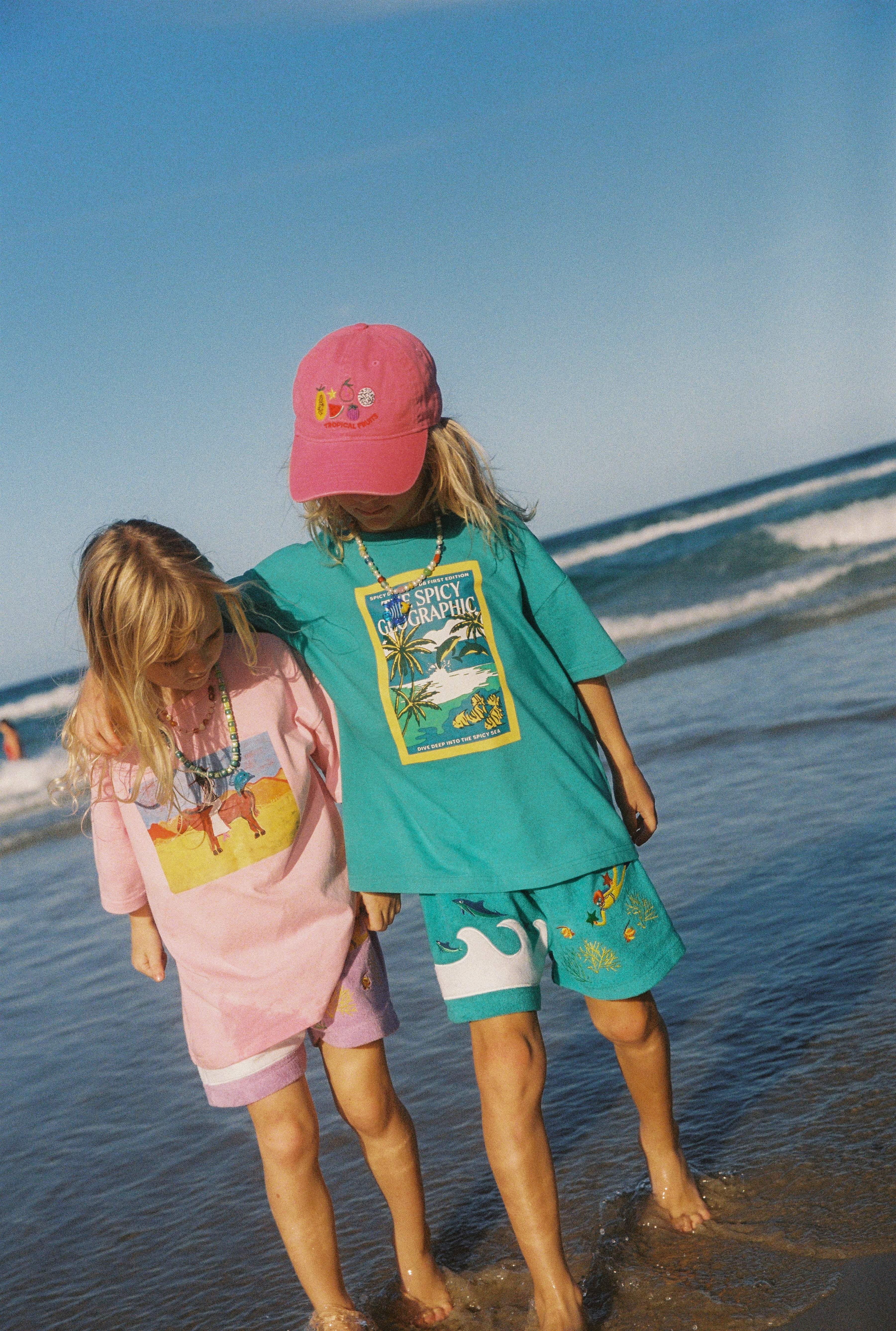 KIDS SPICY GEO TEE IN AQUA