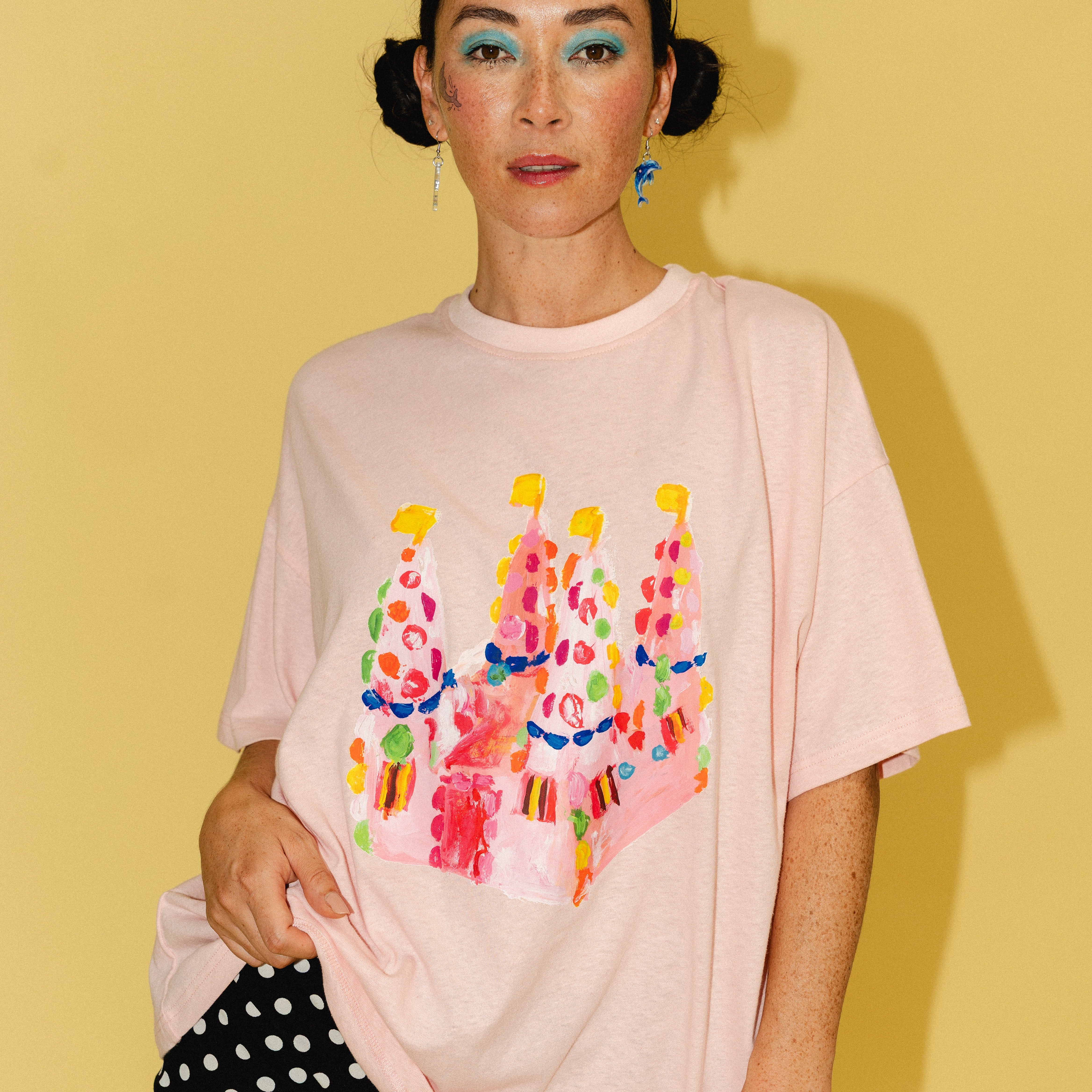 WOMENS CASTLE CAKE TEE IN HEMP