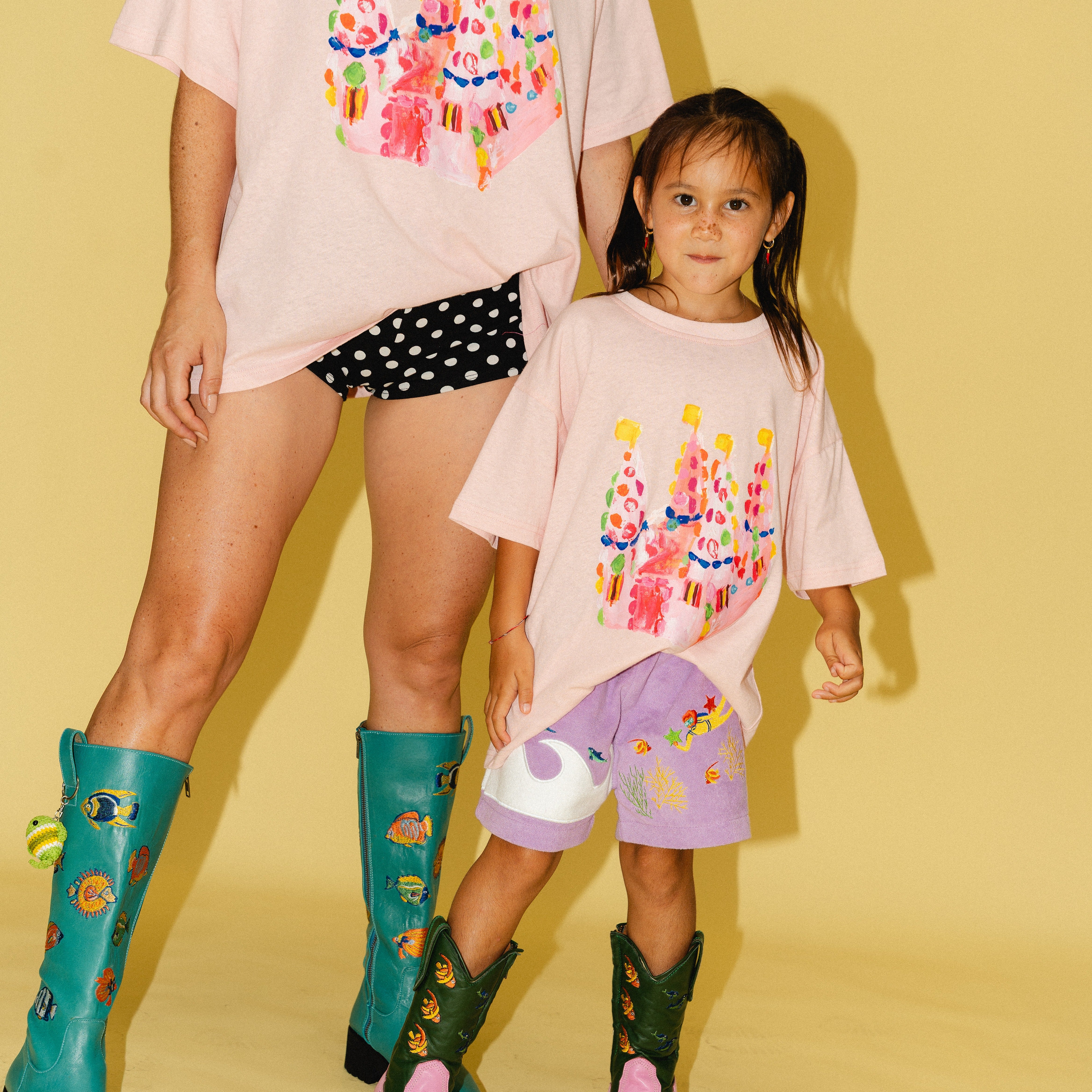 KIDS CASTLE CAKE TEE IN HEMP