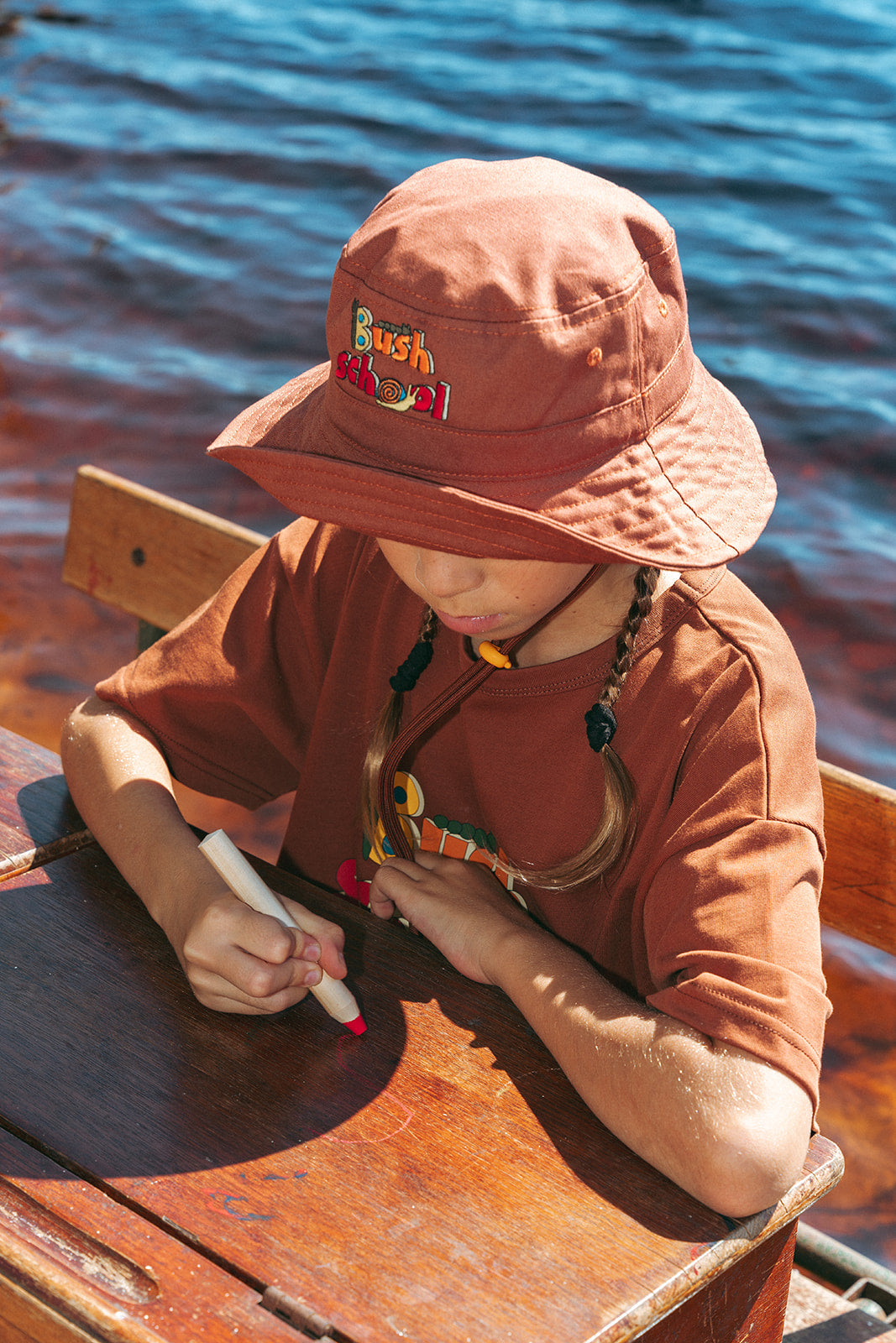 BUSH SCHOOL BUCKET HAT