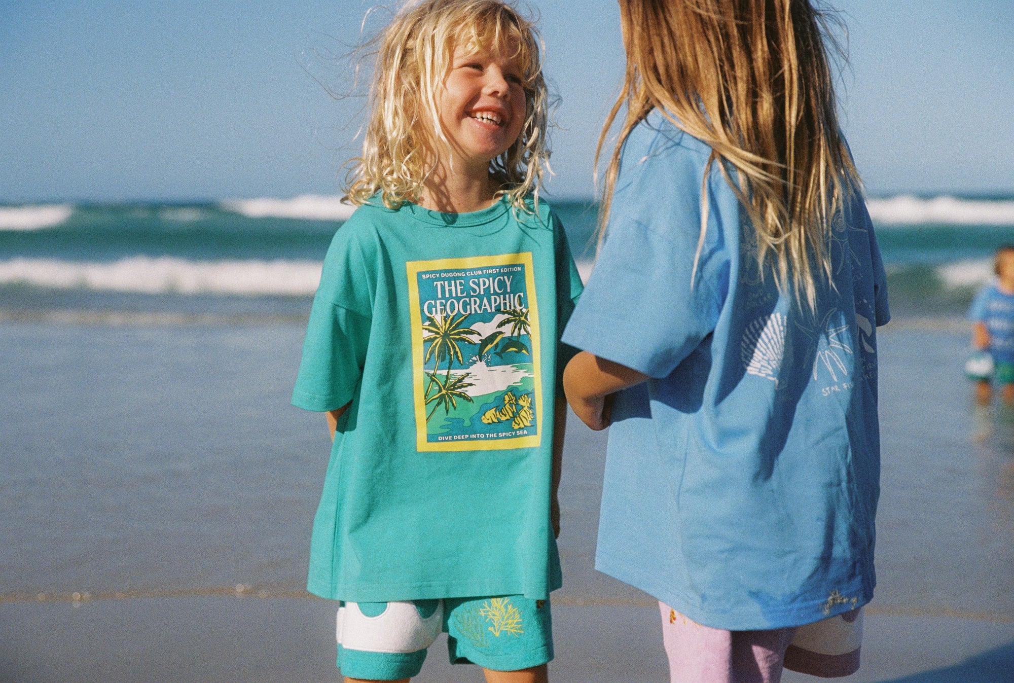 KIDS SPICY GEO TEE IN AQUA